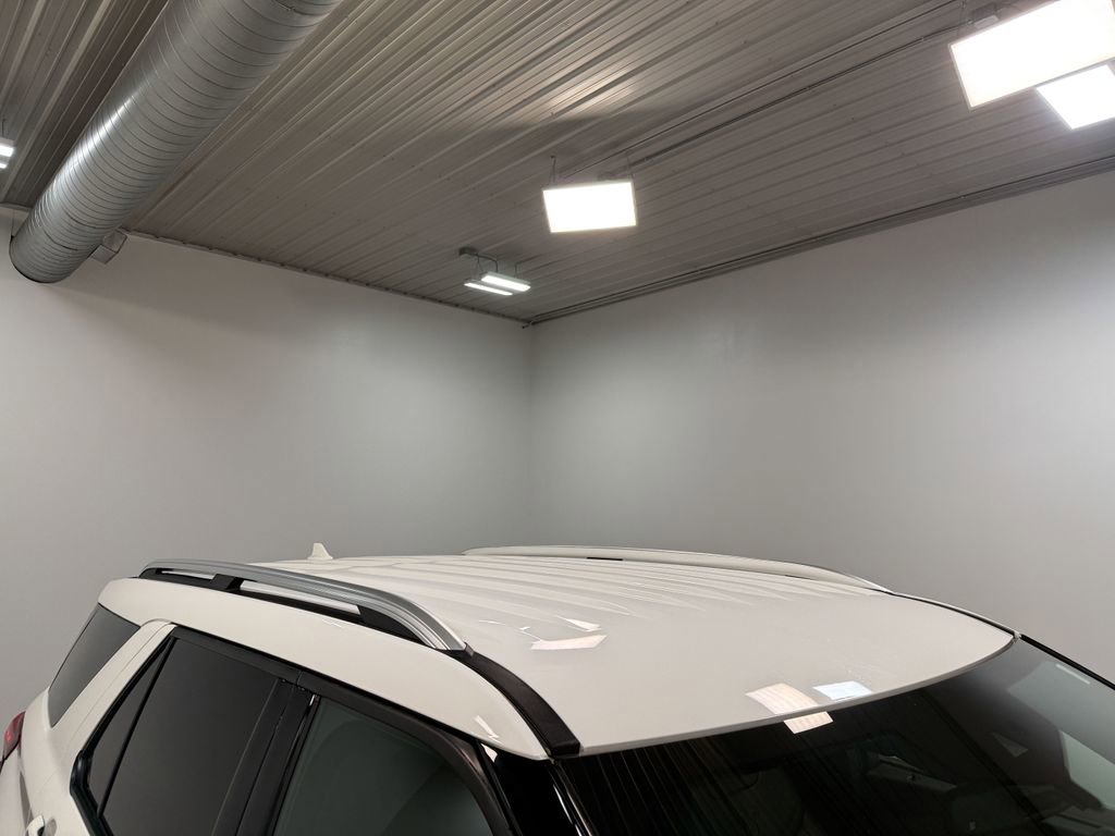 Used 2021 Ford Explorer King Ranch w/ Premium Technology Package image 45