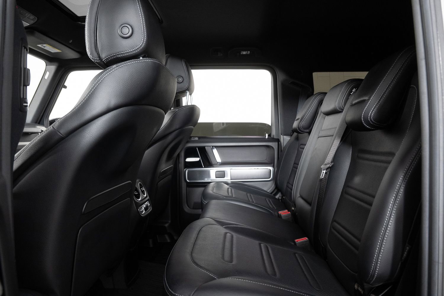 Used 2020 Mercedes-Benz G 550 w/ AMG Line image 18