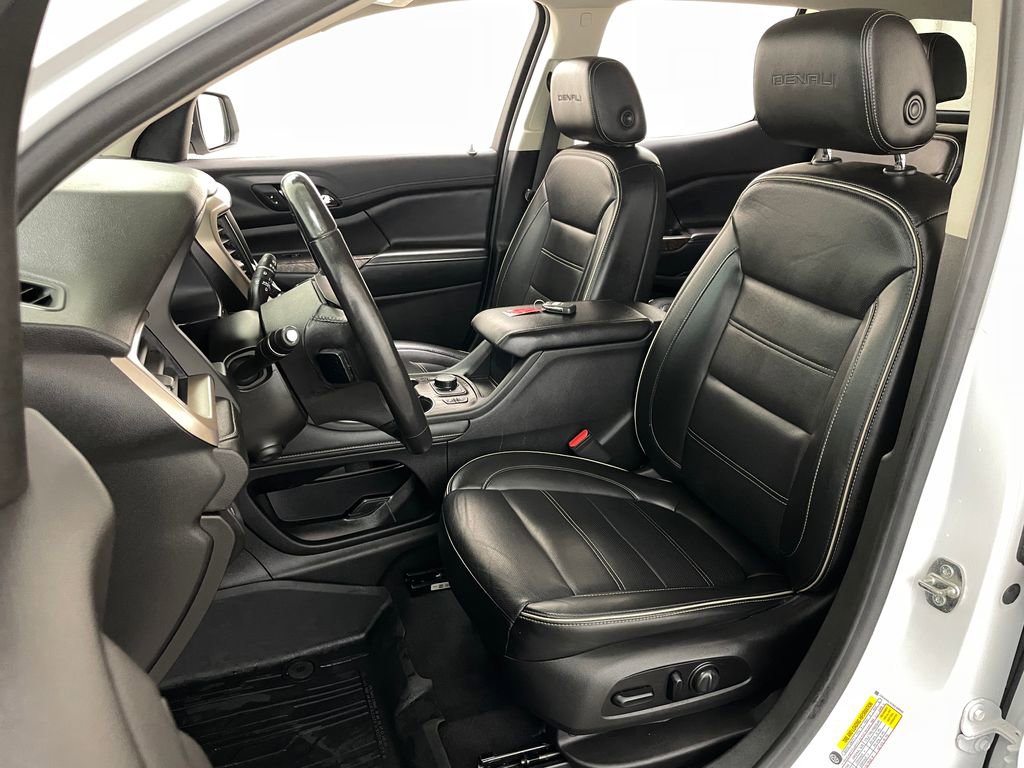 Used 2021 GMC Acadia Denali w/ Denali Ultimate Package image 30