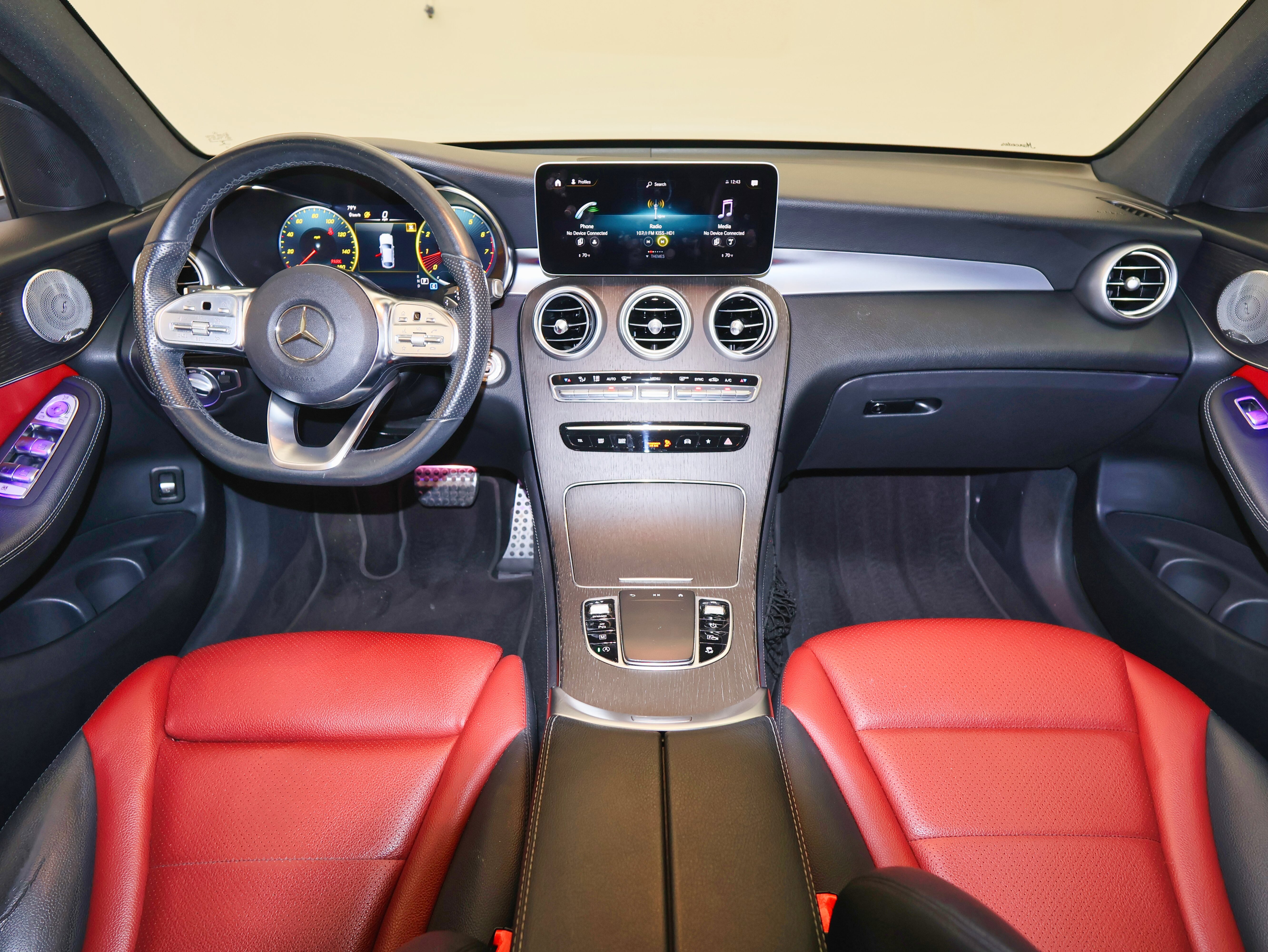 Used 2020 Mercedes-Benz GLC 300 4MATIC Coupe image 28