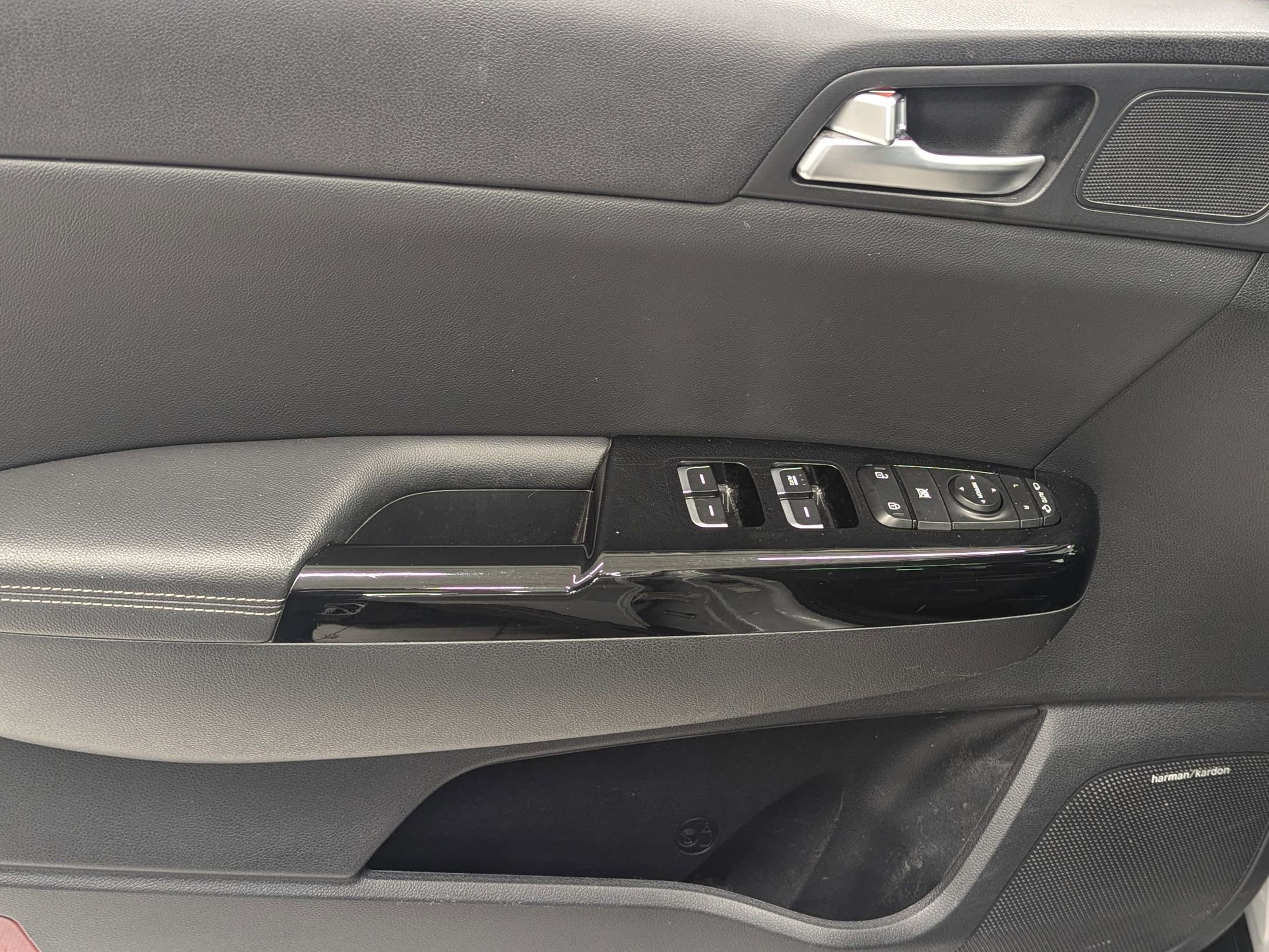 Used 2020 Kia Sportage SX image 10