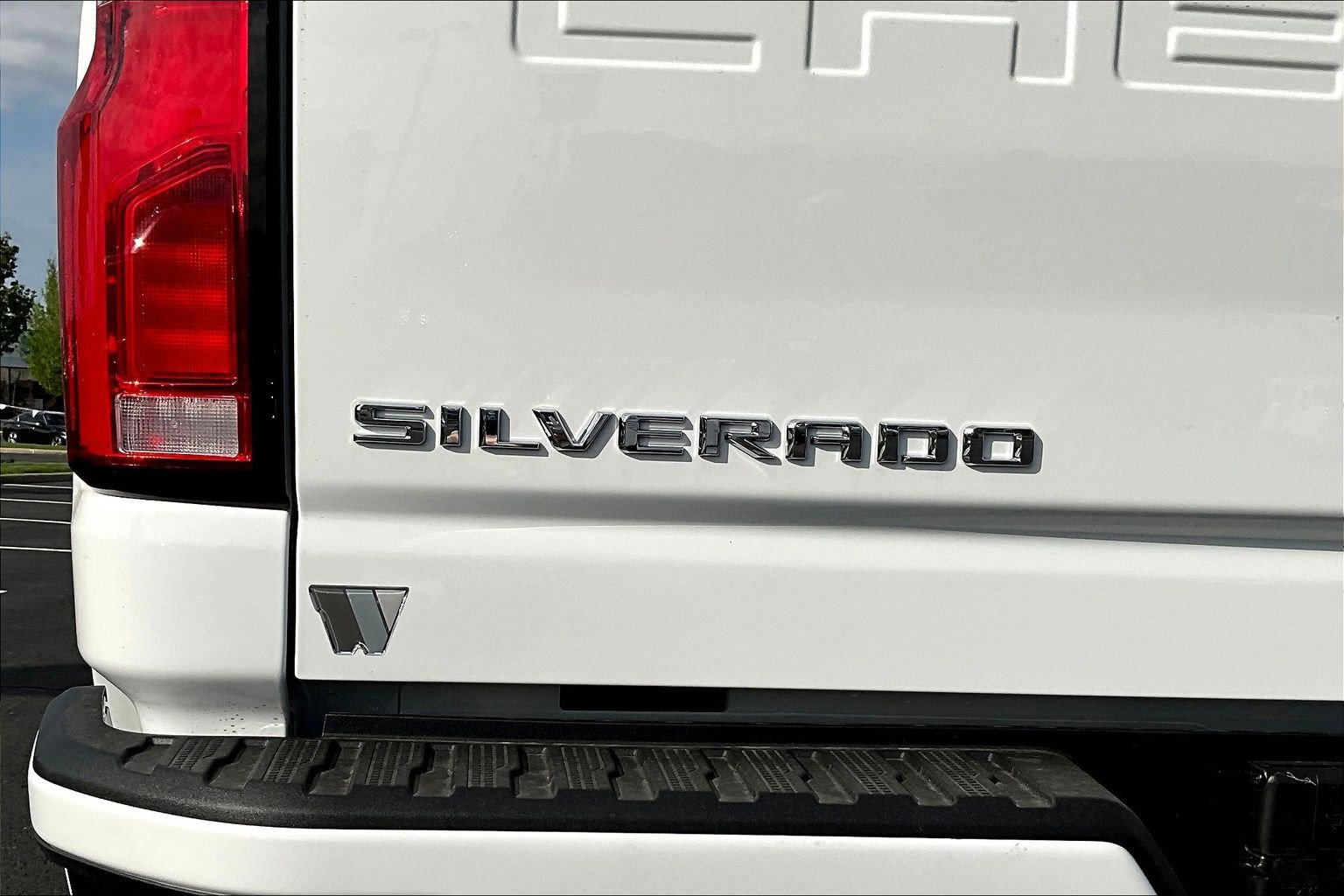 New 2026 Chevrolet Silverado 2500 LT w/ Z71 Chrome Sport Edition AWD/4WD image 8
