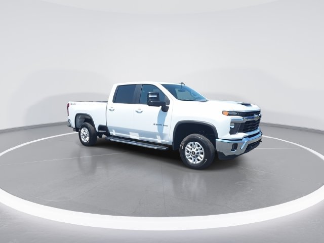 Used 2025 Chevrolet Silverado 2500 LT w/ Convenience Package AWD/4WD image 2