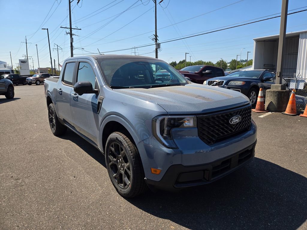 Used 2025 Ford Maverick Lariat w/ Black Appearance Package image 3