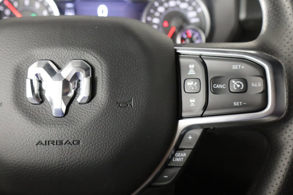 New 2026 RAM 1500 Express AWD/4WD image 10