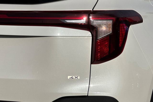 Certified 2024 Kia Seltos LX image 34