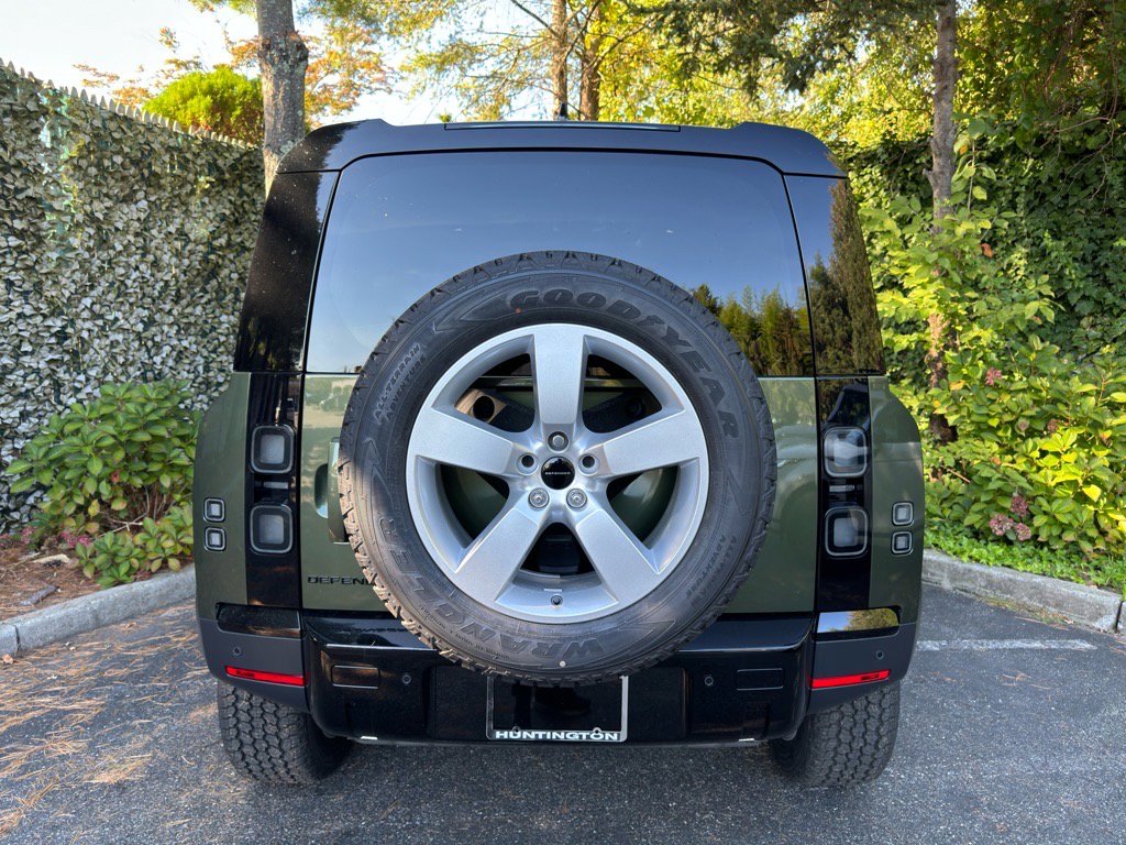 New 2026 Land Rover Defender 110 S image 6