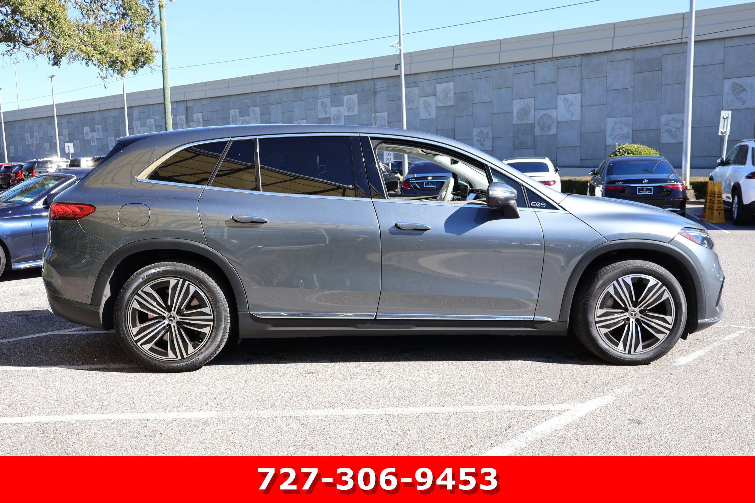 Used 2023 Mercedes-Benz EQS 450+ SUV image 11