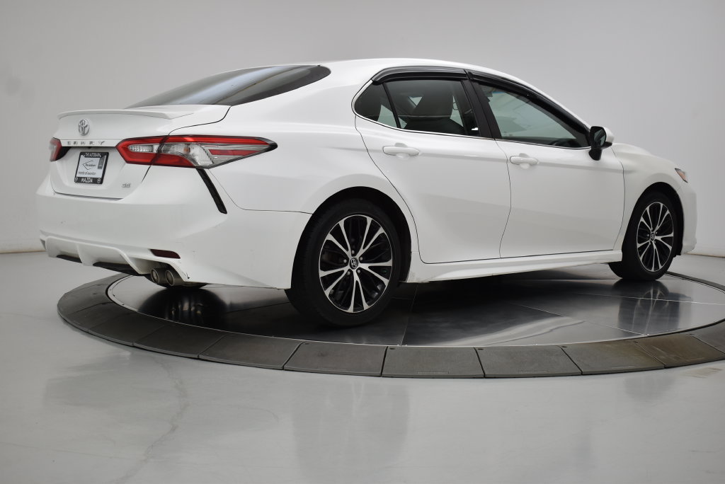 Used 2018 Toyota Camry SE FWD image 21
