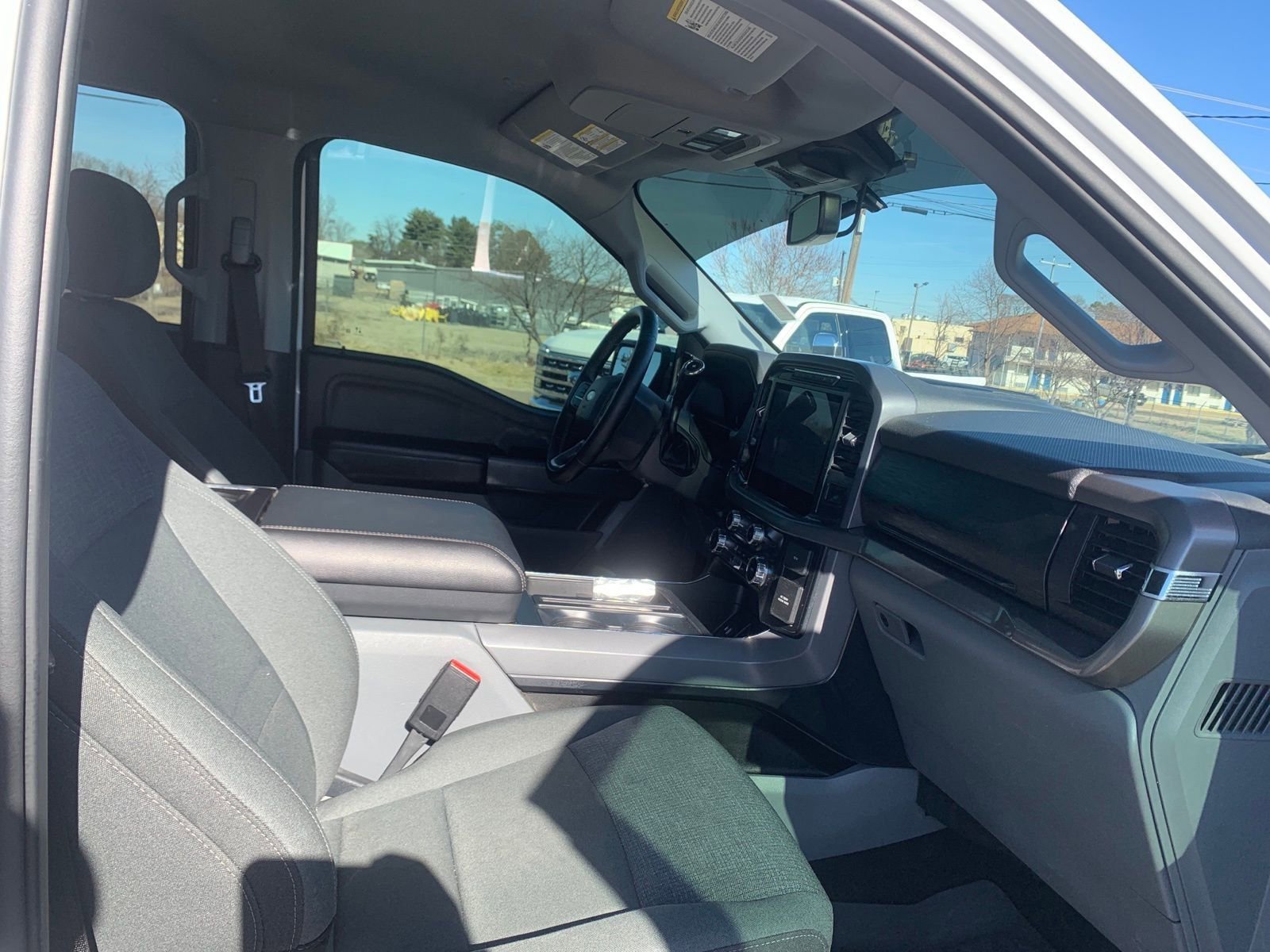 Used 2024 Ford F150 XLT w/ Equipment Group 302A MID image 31