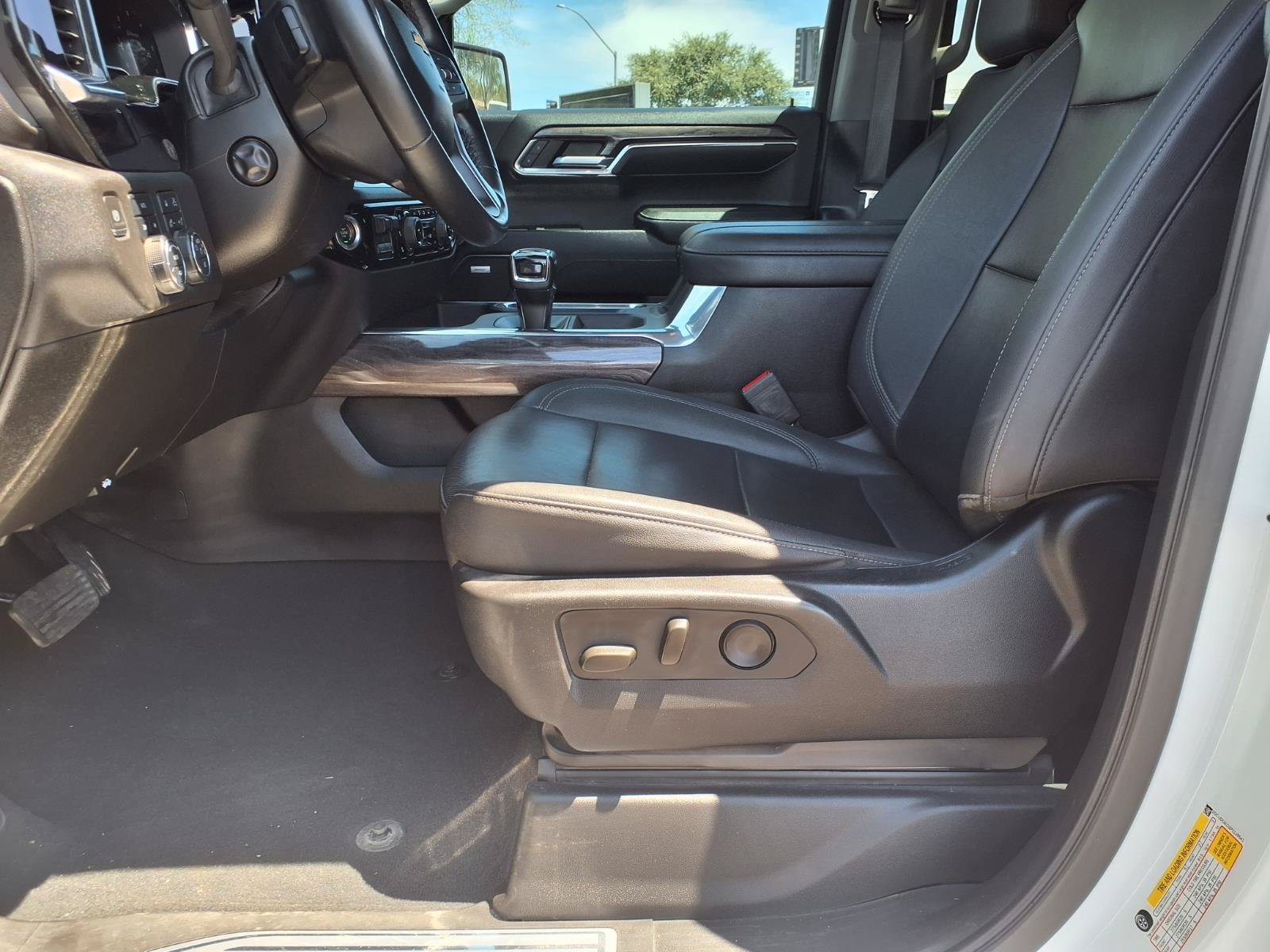 Used 2023 Chevrolet Silverado 1500 LTZ AWD/4WD image 21