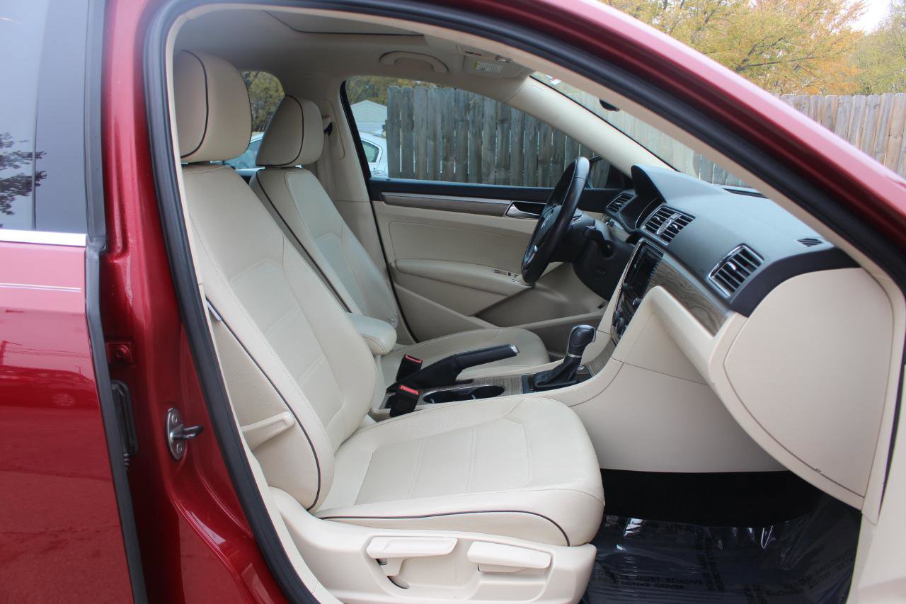 Used 2017 Volkswagen Passat 1.8T SE image 38