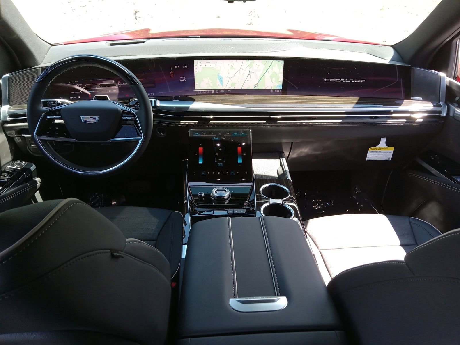 Used 2025 Cadillac Escalade Premium Luxury AWD/4WD image 15