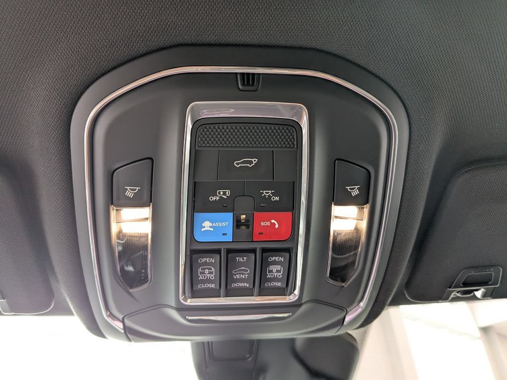 New 2027 Jeep Grand Cherokee Limited AWD/4WD image 22