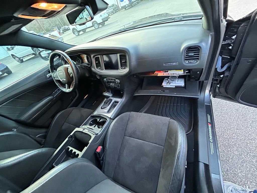 Used 2023 Dodge Charger R/T w/ Plus Group image 25