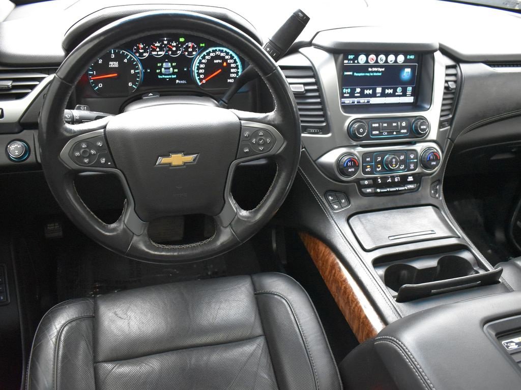 Used 2019 Chevrolet Suburban Premier image 16