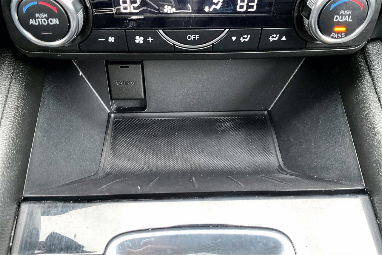 Used 2018 MAZDA CX-5 Touring image 15