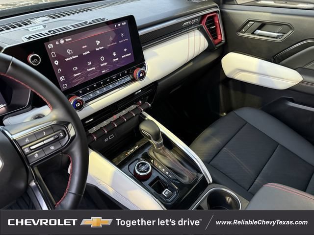 Used 2026 GMC Canyon AT4X w/ AT4X AEV Edition AWD/4WD image 19