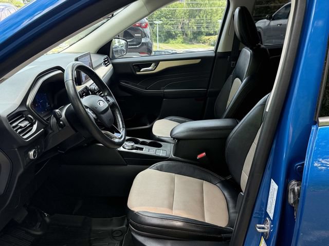 Used 2021 Ford Escape Titanium w/ Titanium Elite Package AWD/4WD image 11