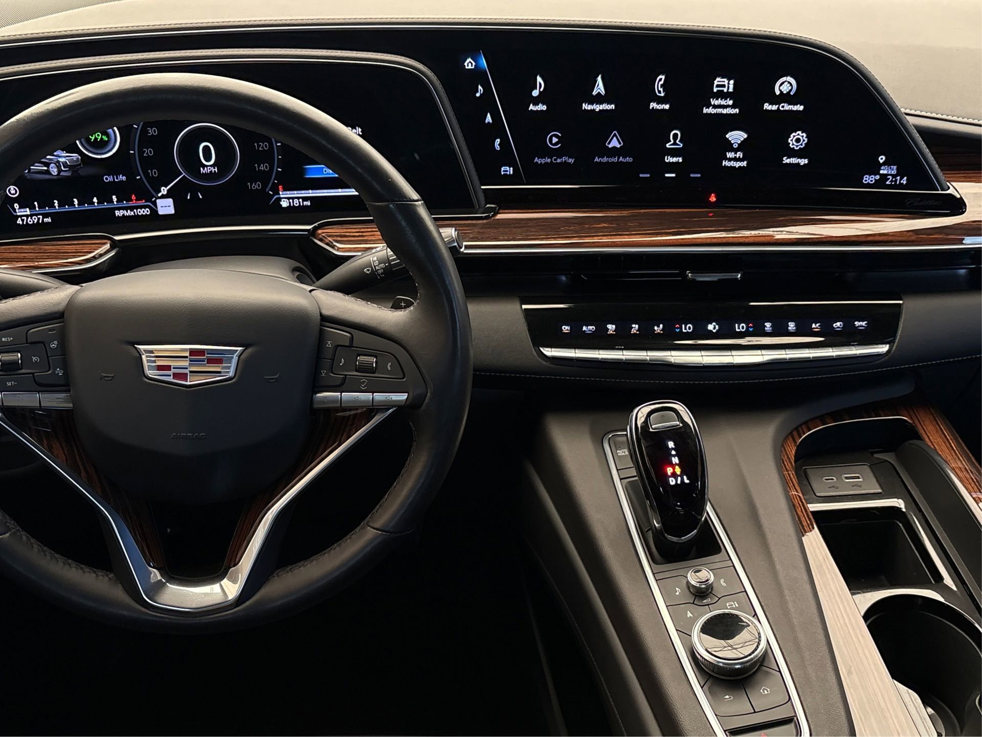 Certified 2022 Cadillac Escalade Luxury image 16