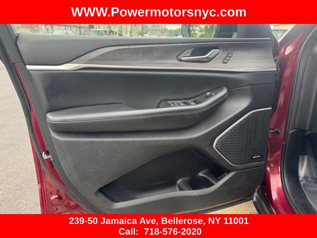 Used 2023 Jeep Grand Cherokee 4WD 4xe image 23