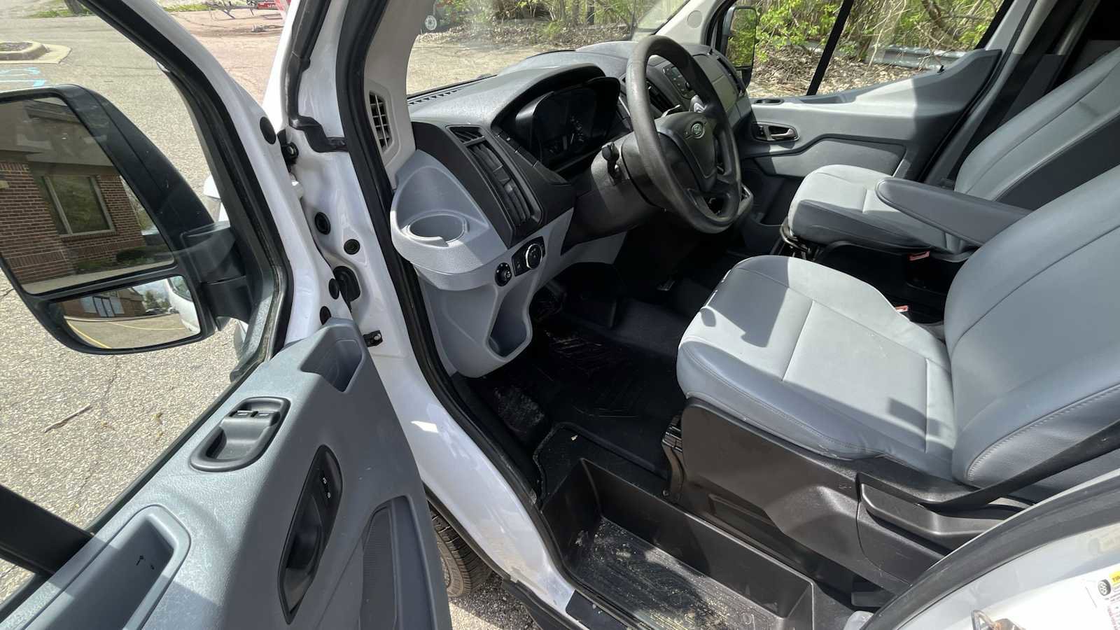 Used 2018 Ford Transit 250 148 Medium Roof RWD image 16