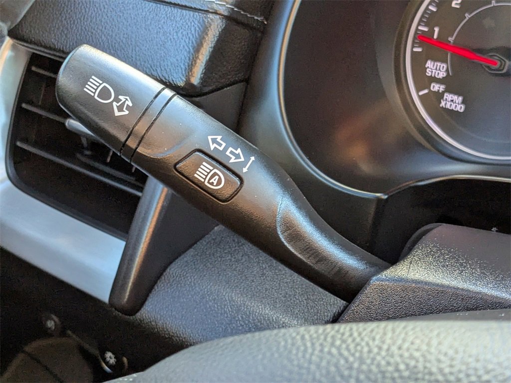 Used 2024 GMC Terrain SLE image 24