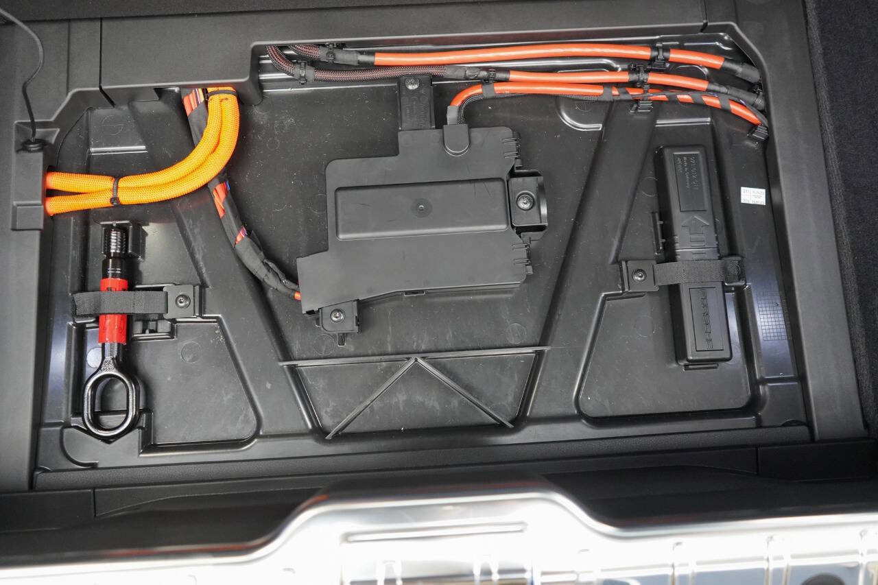 Used 2023 Porsche Panamera Turbo S image 82