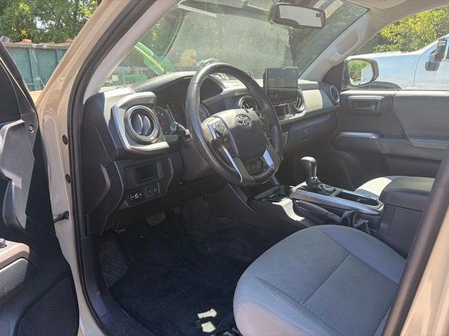 Used 2019 Toyota Tacoma SR5 RWD image 8