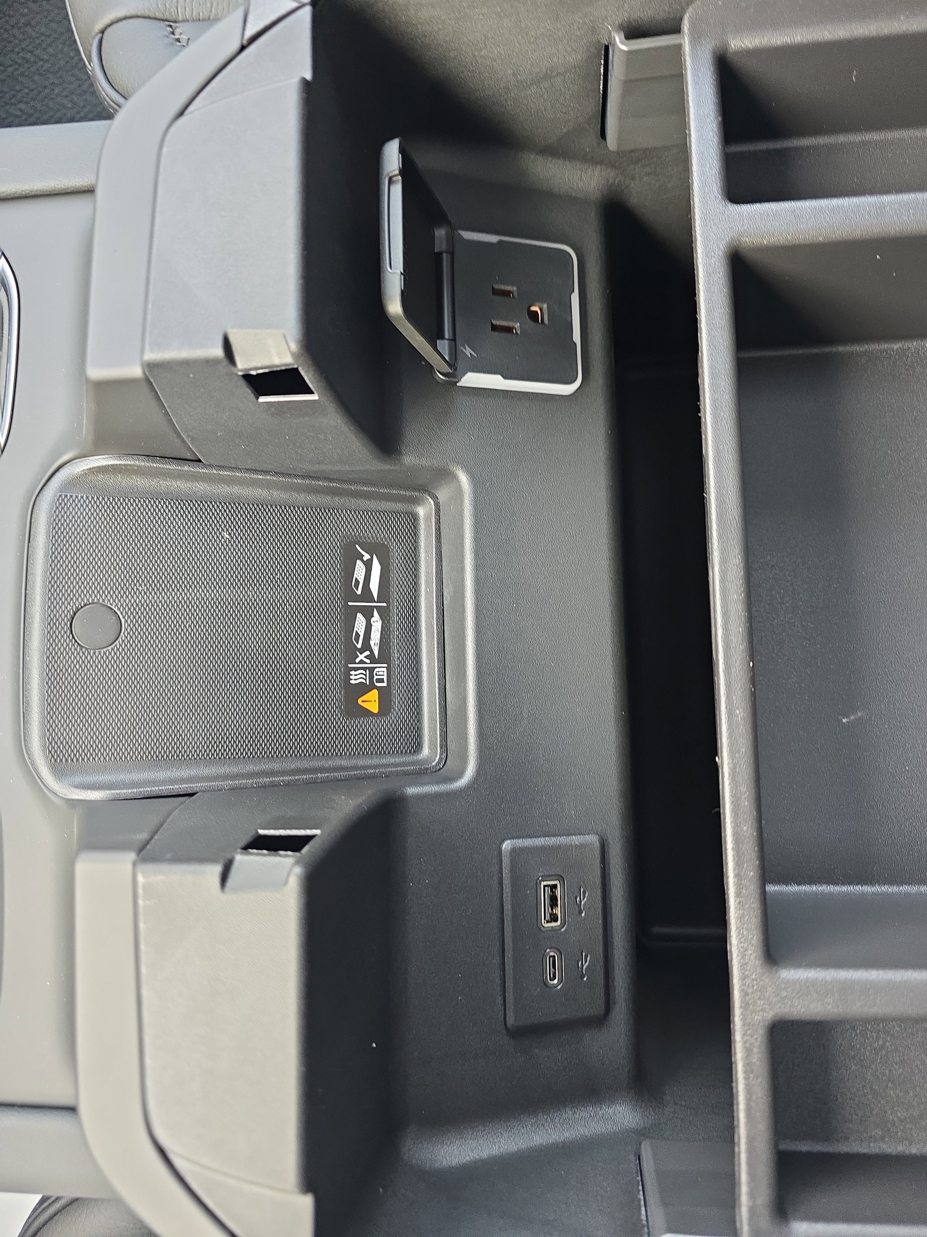 New 2026 GMC Sierra 2500 Denali w/ Denali Reserve Package image 32