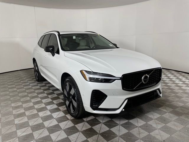 Certified 2024 Volvo XC60 T8 Plus w/ Protection Package AWD/4WD image 15