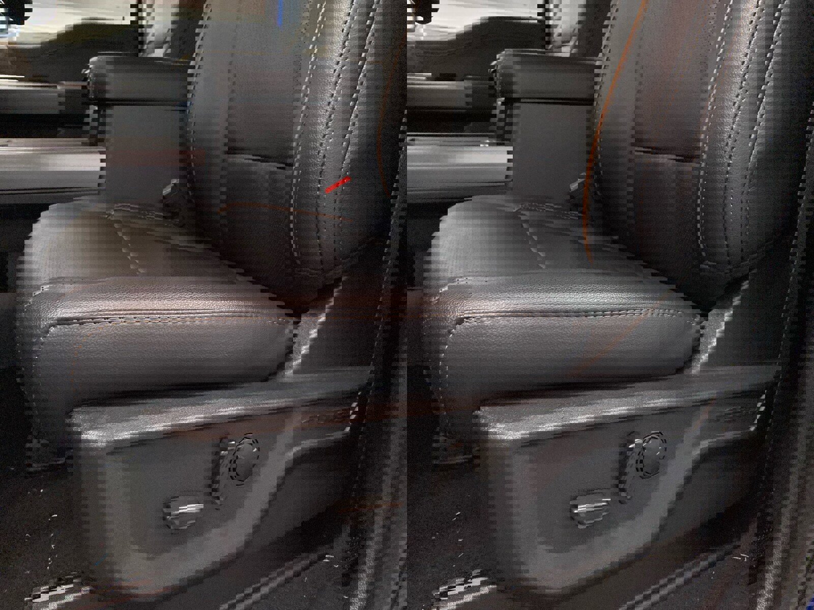 New 2026 Ford F350 Lariat w/ Black Appearance Package image 17