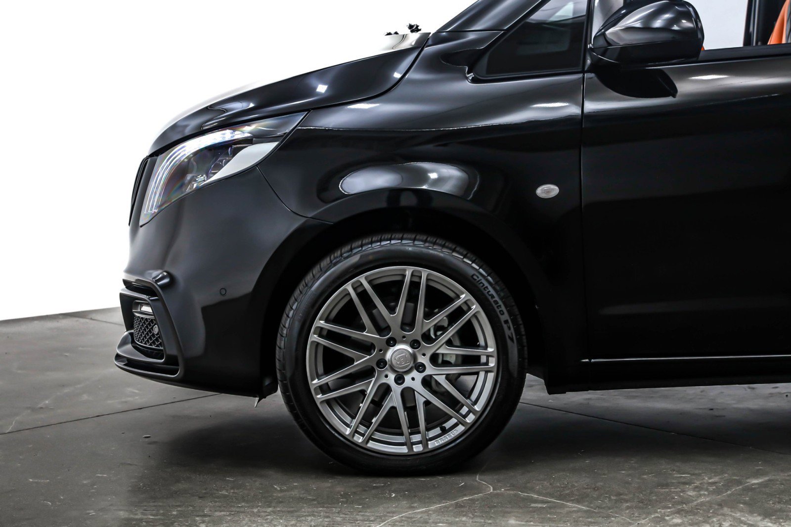 Used 2023 Mercedes-Benz Metris Standard Roof 126 Wheelbase image 9