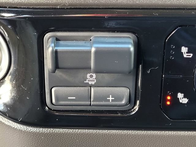 Used 2024 GMC Sierra 1500 SLE w/ Preferred Package image 13