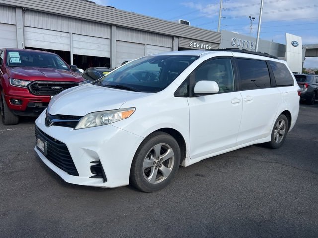 Used 2020 Toyota Sienna LE image 3