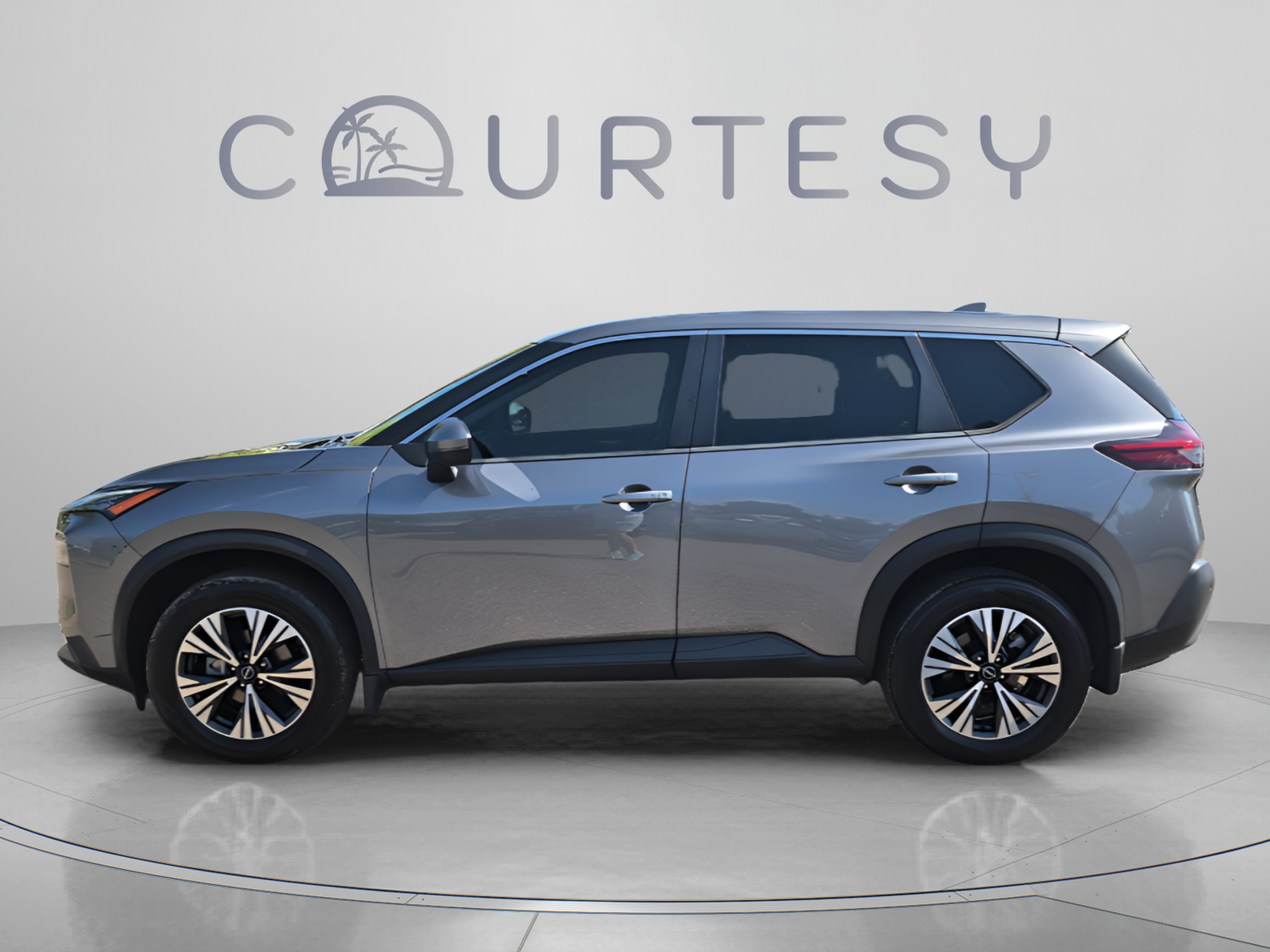 Certified 2023 Nissan Rogue SV FWD image 2