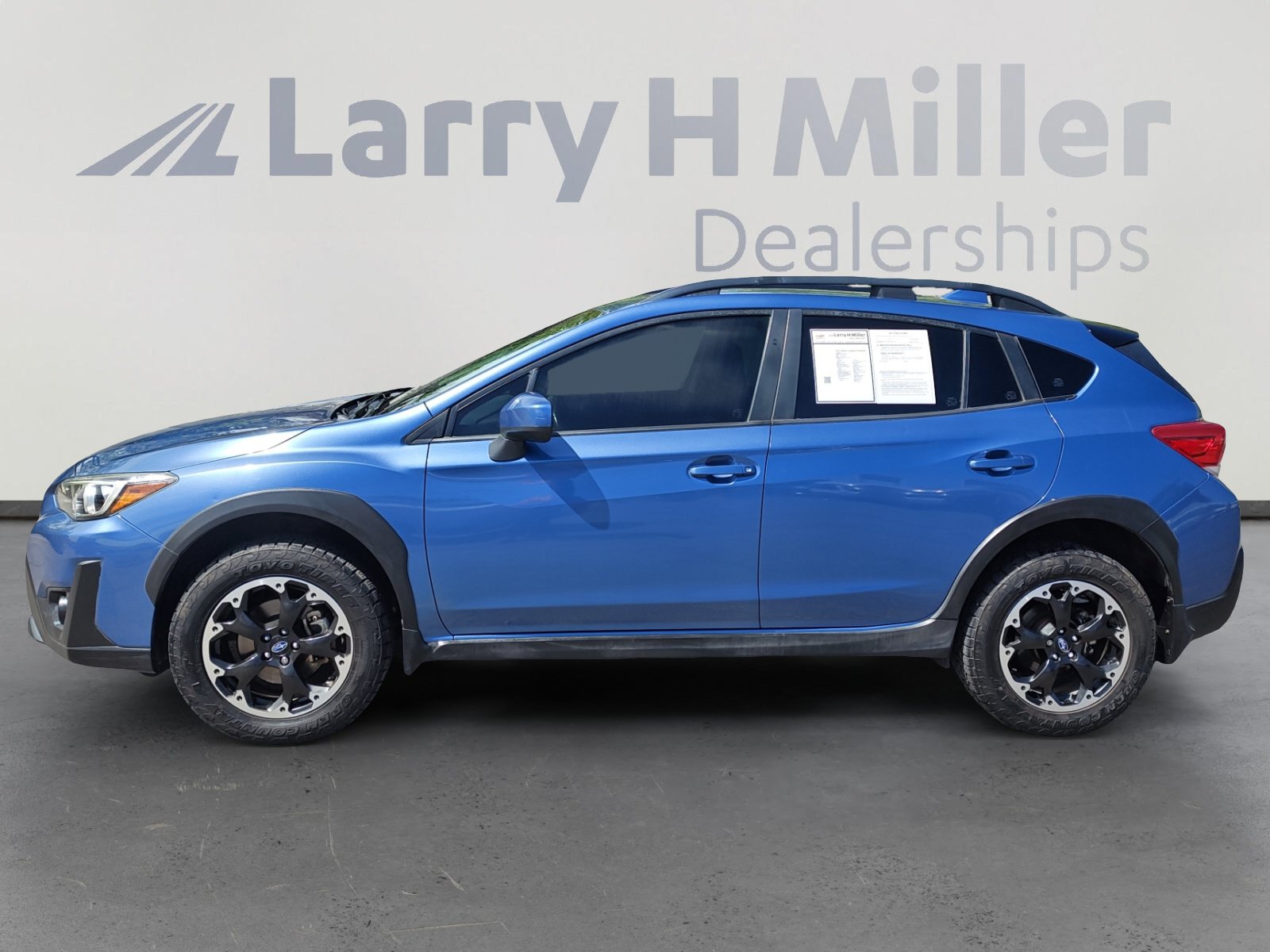 Used 2021 Subaru Crosstrek 2.0i Premium w/ Popular Package #2 AWD/4WD image 2