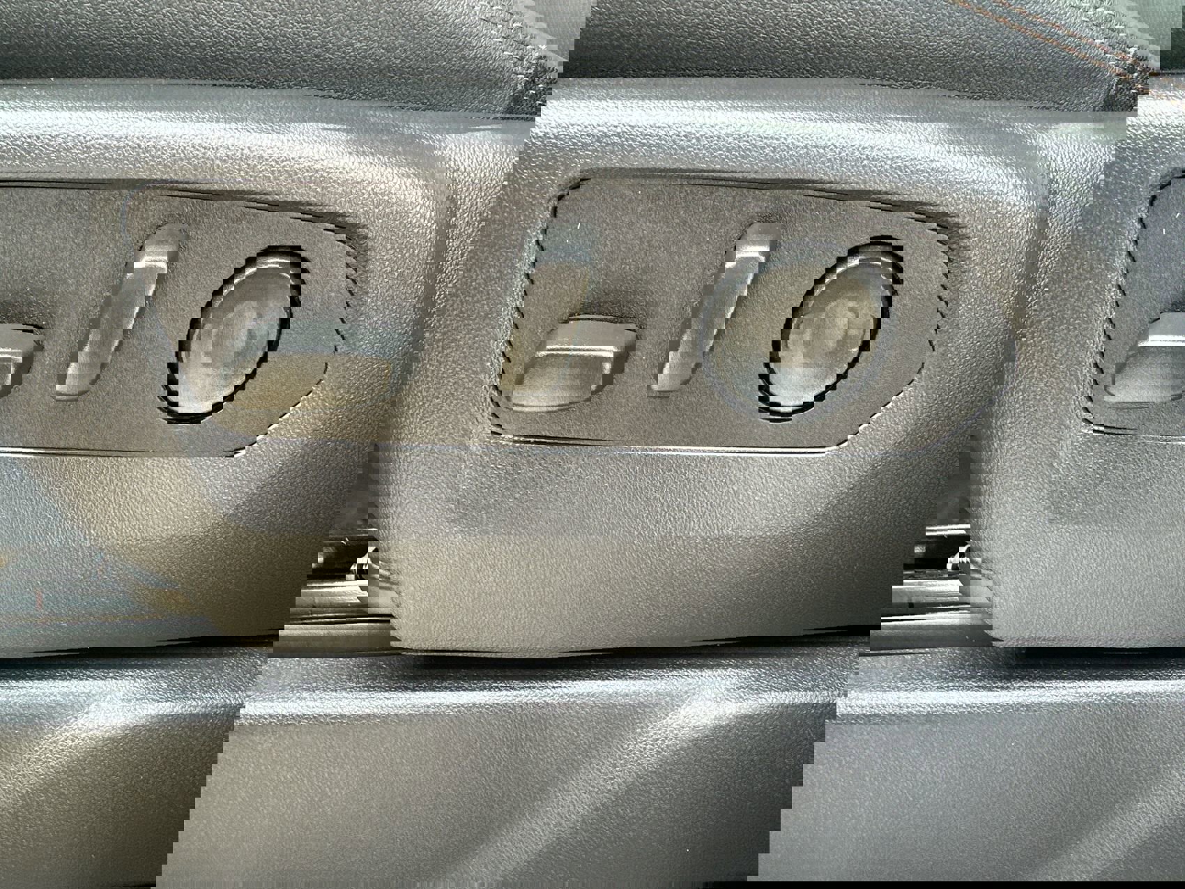 Used 2026 GMC Sierra 2500 AT4 w/ AT4 Premium Plus Package image 12