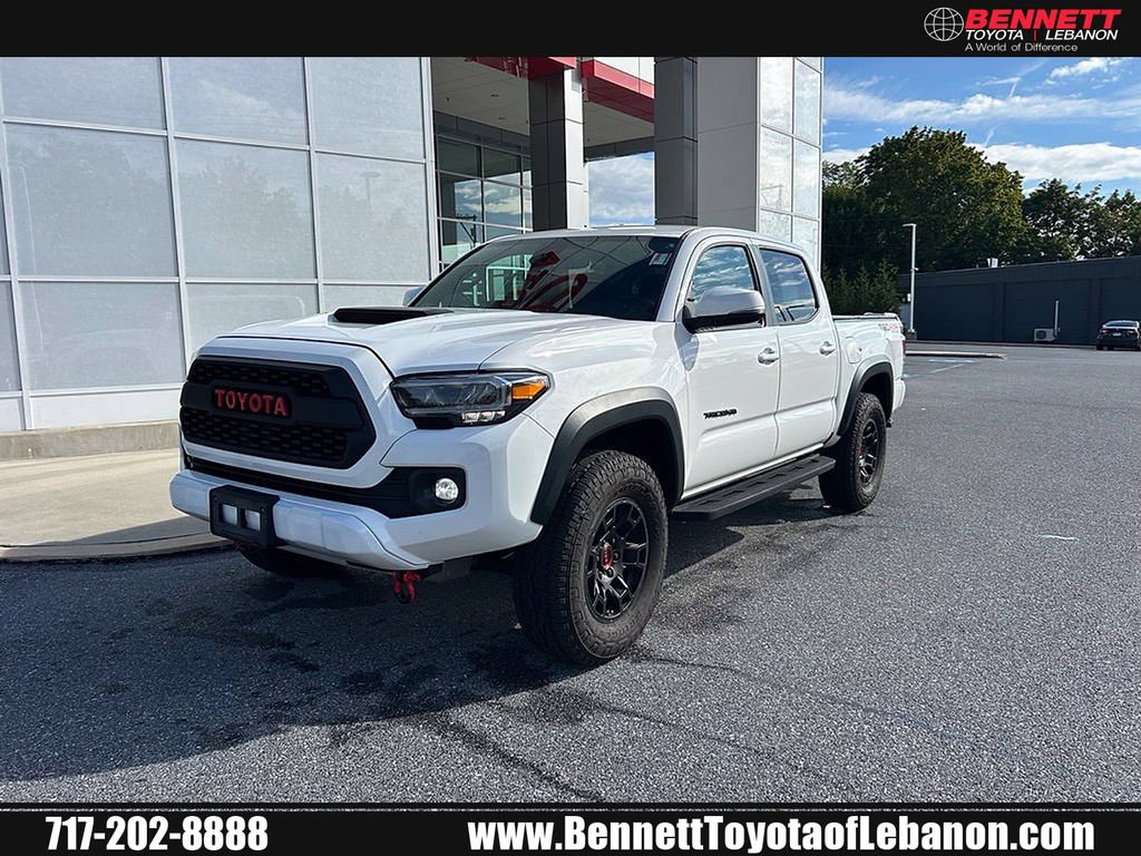 Used 2023 Toyota Tacoma TRD Off-Road w/ Technology Package AWD/4WD image 1