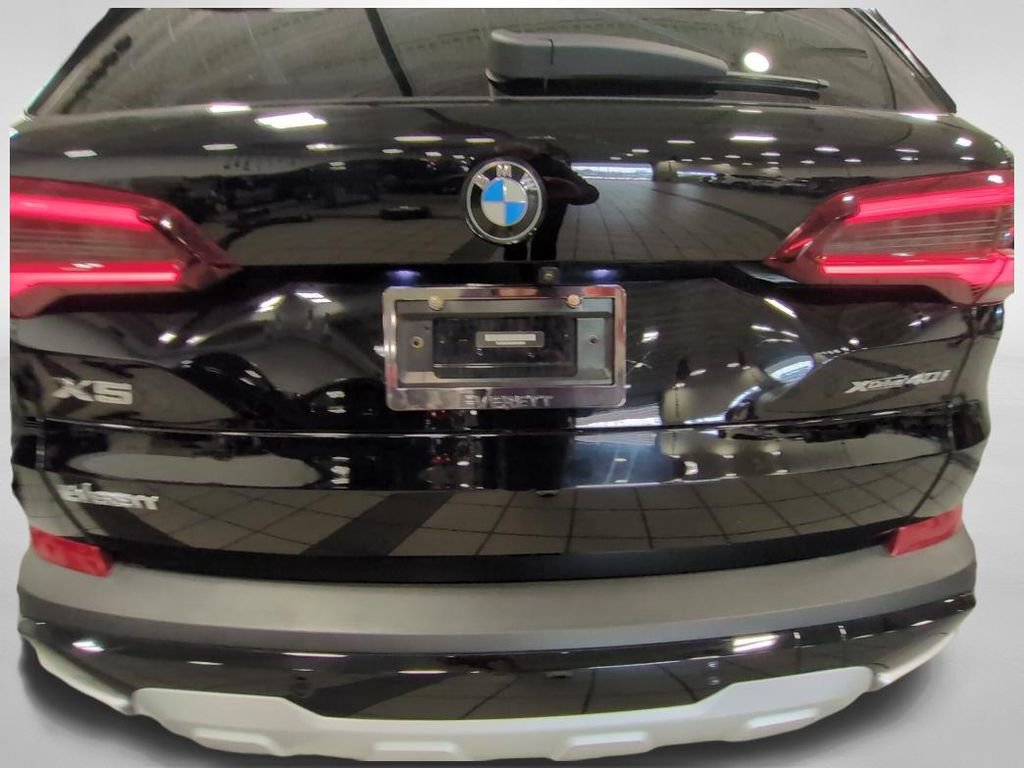 Used 2021 BMW X5 xDrive40i w/ Convenience Package image 29