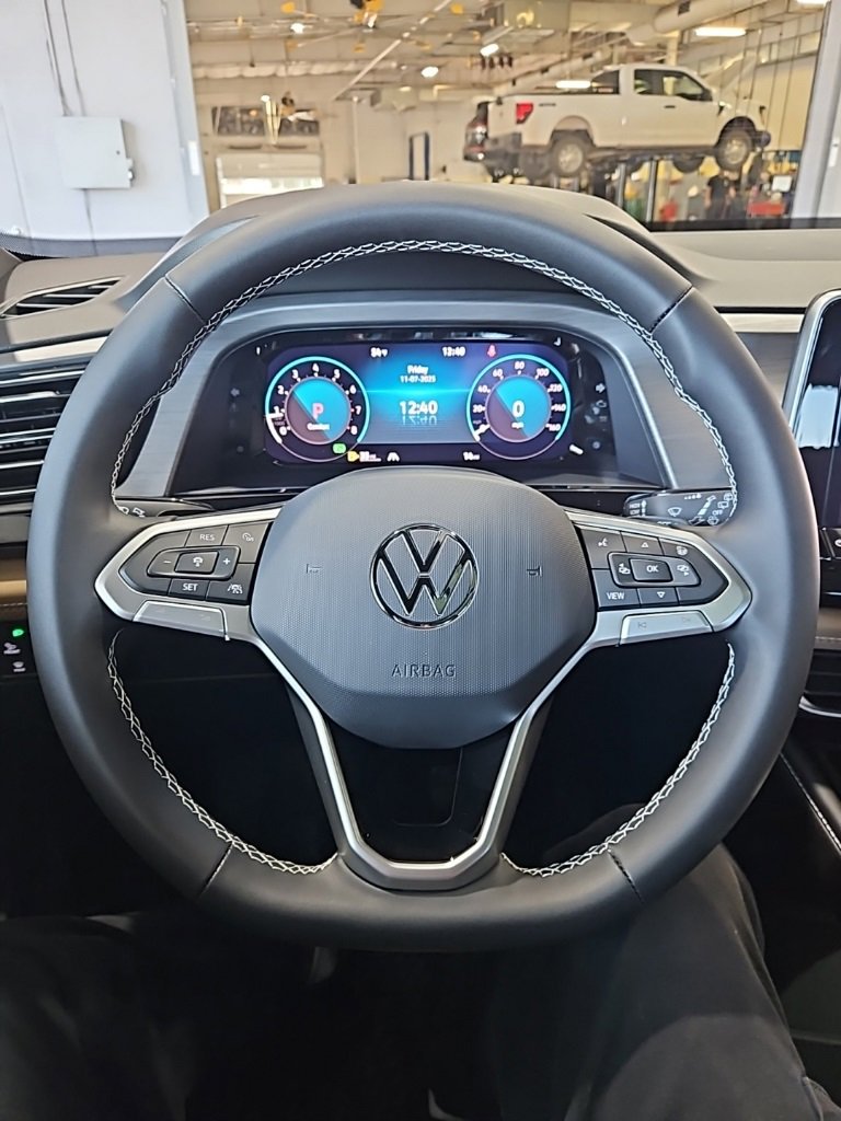 New 2026 Volkswagen Atlas Cross Sport SE image 35