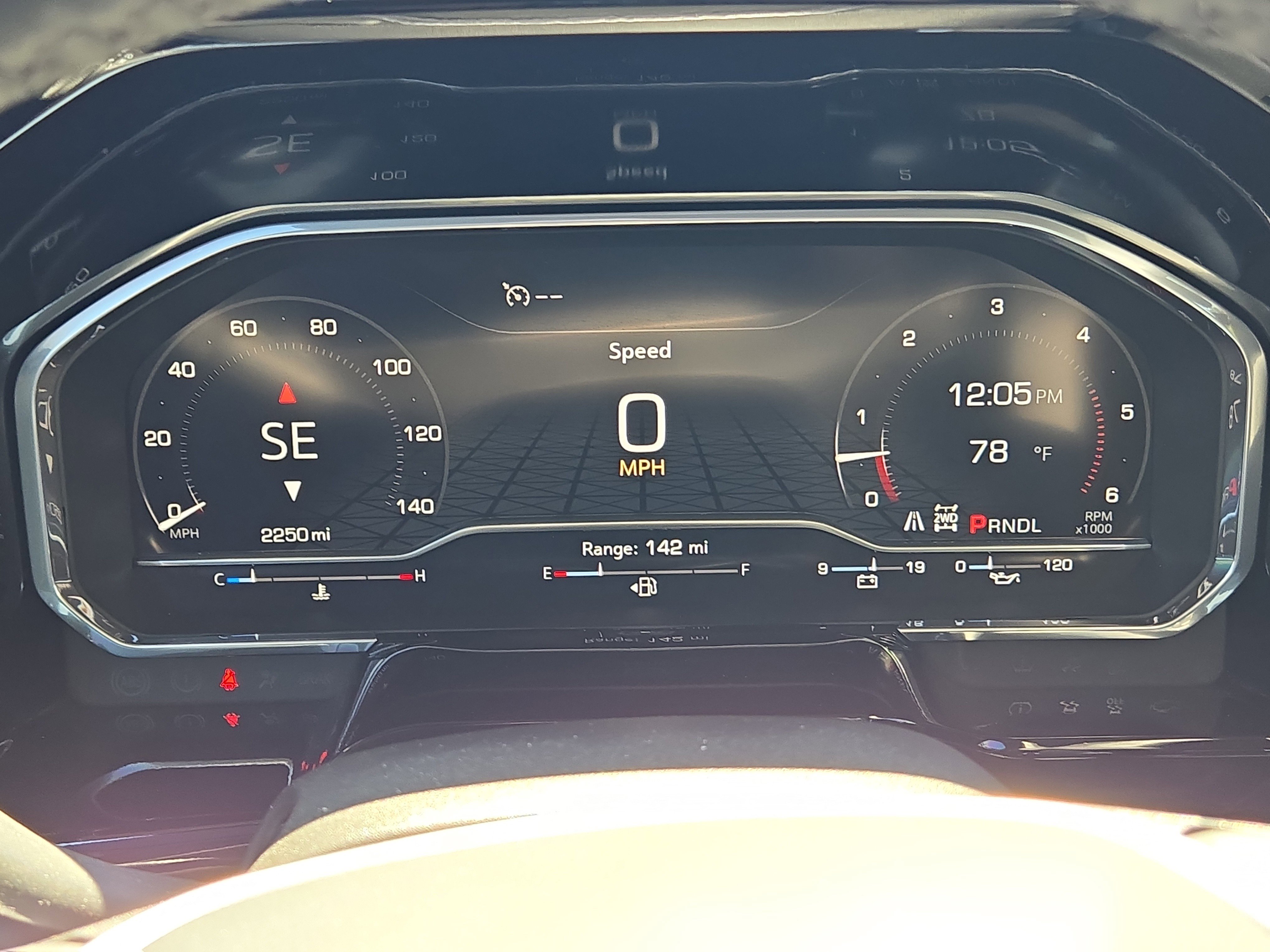 Used 2025 GMC Sierra 2500 SLT w/ SLT Convenience Package AWD/4WD image 26