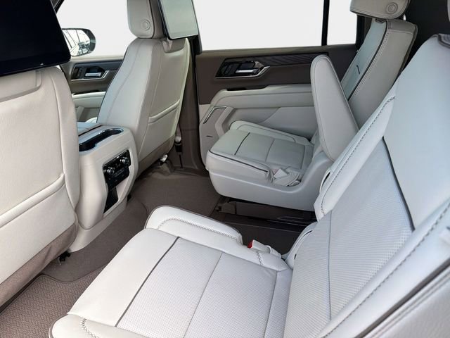New 2026 GMC Yukon XL Denali w/ Denali Reserve Package image 13
