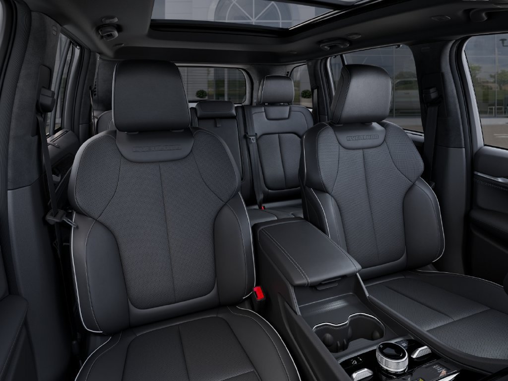 New 2025 Jeep Grand Cherokee Overland w/ Adv Protech Group III AWD/4WD image 17