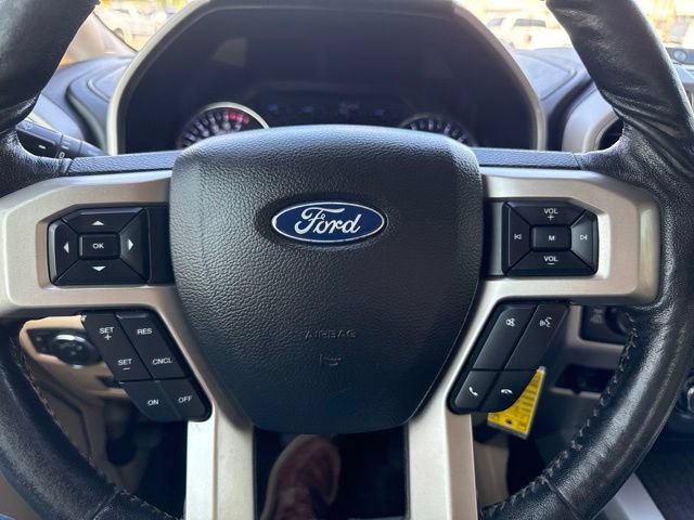 Used 2020 Ford F350 Lariat w/ Lariat Value Package AWD/4WD image 14