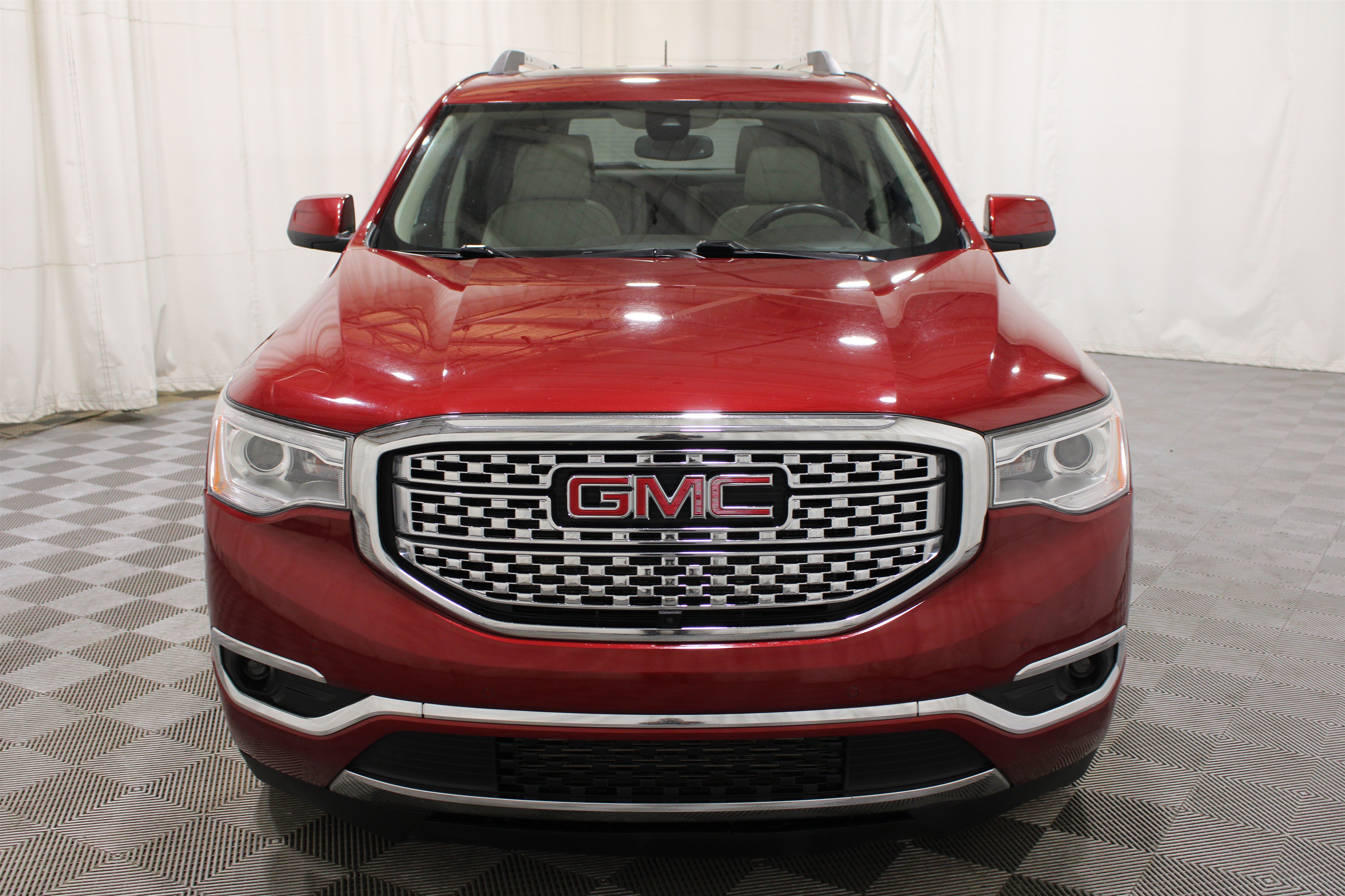 Used 2019 GMC Acadia Denali w/ Technology Package AWD/4WD image 40