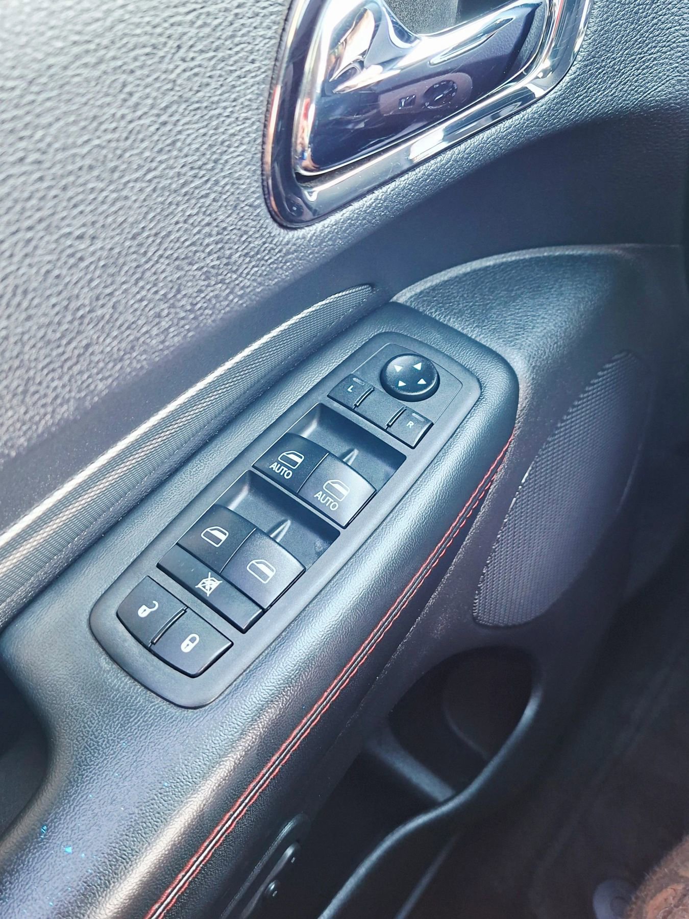 Used 2018 Dodge Durango GT RWD image 30