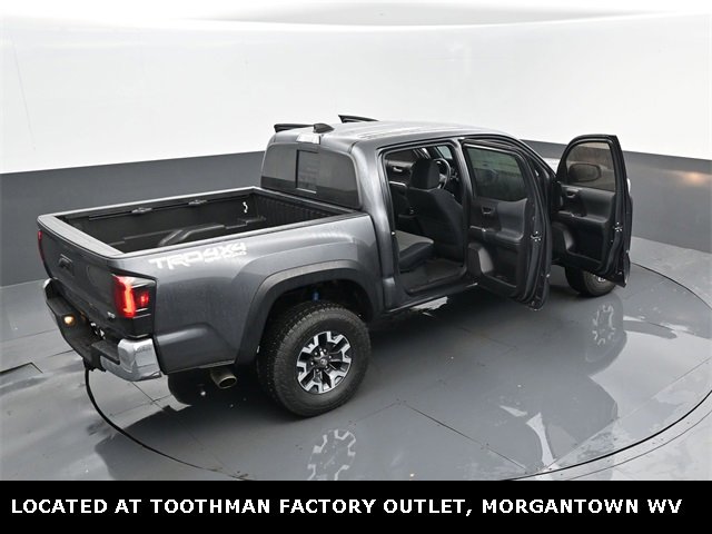 Used 2022 Toyota Tacoma TRD Off-Road image 26