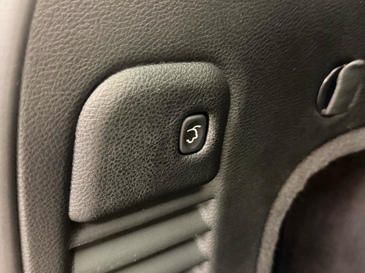 Used 2017 Jeep Grand Cherokee SRT AWD/4WD image 33