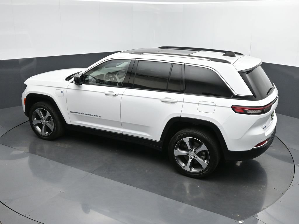 Used 2023 Jeep Grand Cherokee 4WD 4xe image 35